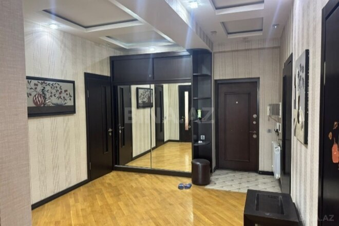Продается 3-комн. новостройка 130 м², м. Элмляр Академиясы, photo 4 from 16