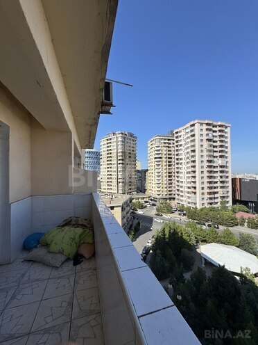 Продаётся 3-комн. вторичка 80 м², м. Элмляр Академиясы, photo 4 from 16