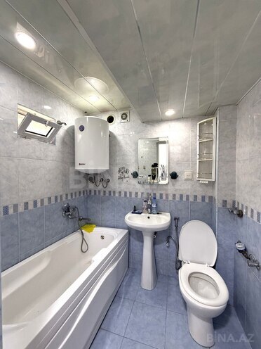 Satılır 2 otaqlı köhnə tikili 50 m², İnşaatçılar m., photo 11 from 12