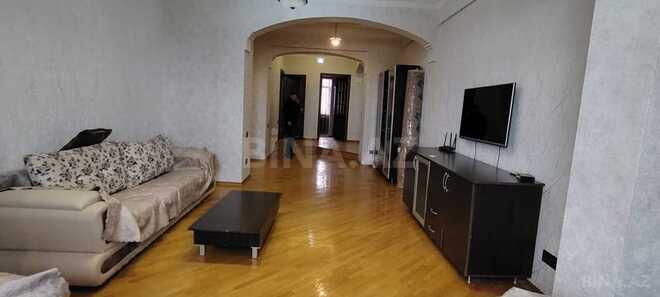 Satılır 3 otaqlı köhnə tikili 100 m², Sahil m., photo 9 from 25