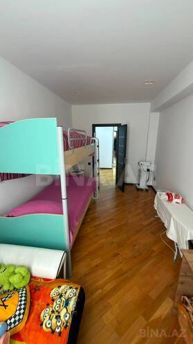 Satılır 3 otaqlı köhnə tikili 125 m², İnşaatçılar m., photo 7 from 14