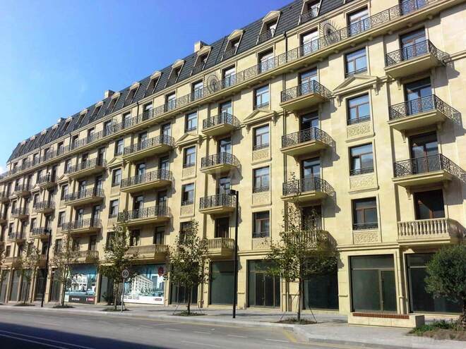 Satılır 4 otaqlı yeni tikili 180 m², Ağ şəhər q., photo 1 from 8