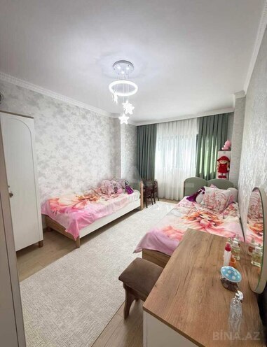 Satılır 4 otaqlı köhnə tikili 110 m², İnşaatçılar m., photo 13 from 18