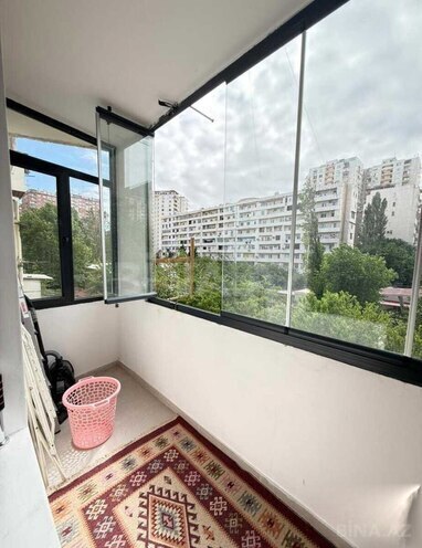 Satılır 4 otaqlı köhnə tikili 110 m², İnşaatçılar m., photo 17 from 18