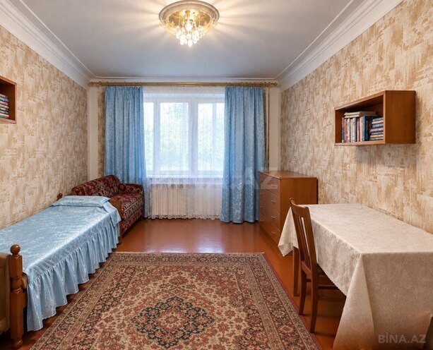 Продаётся 3-комн. вторичка 80 м², м. Халглар Достлугу, photo 1 from 13