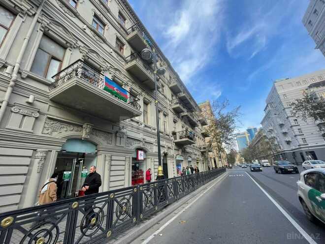 Satılır 2 otaqlı köhnə tikili 60 m², Sahil m., photo 3 from 26
