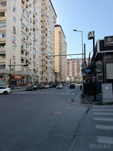 Продаётся 2-комн. вторичка 60 м², м. Ази Асланов, photo 16 from 17