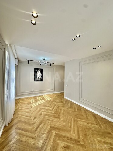 Продается 2-комн. вторичка 45 м², м. Элмляр Академиясы, photo 3 from 14