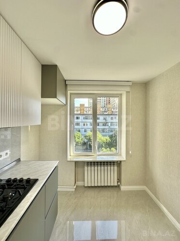 Продается 2-комн. вторичка 45 м², м. Элмляр Академиясы, photo 6 from 14