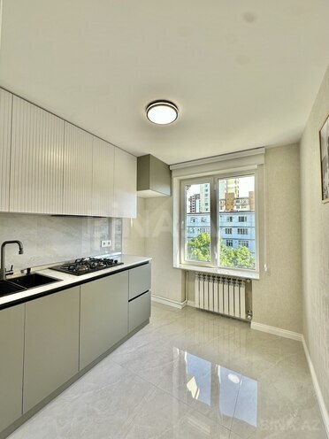 Продается 2-комн. вторичка 45 м², м. Элмляр Академиясы, photo 5 from 14