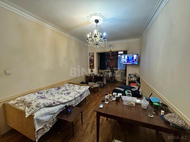 Продаётся 3-комн. вторичка 85 м², м. Ази Асланов, photo 1 from 32