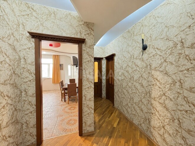 Satılır 3 otaqlı yeni tikili 145 m², 28 May m., photo 16 from 17