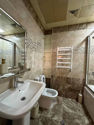 İcarəyə verilir 2 otaqlı yeni tikili 80 m², Bayıl q., photo 10 from 11