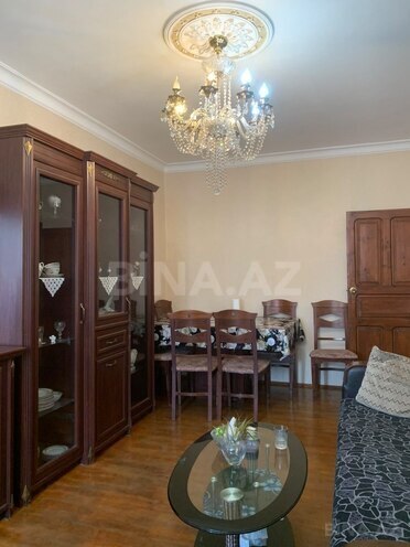 Продаётся 2-комн. вторичка 60 м², м. Иншаатчылар, photo 1 from 17