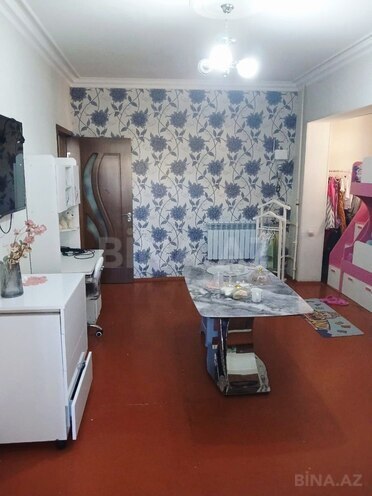 Satılır 2 otaqlı köhnə tikili 60 m², 8-ci mikrorayon q., photo 1 from 11