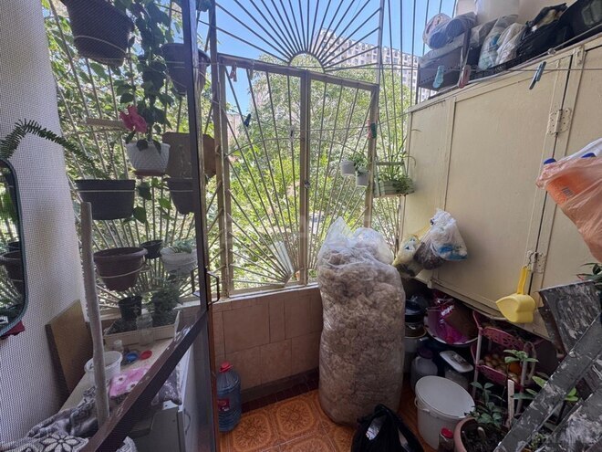 Satılır 2 otaqlı köhnə tikili 46 m², Qara Qarayev m., photo 7 from 9