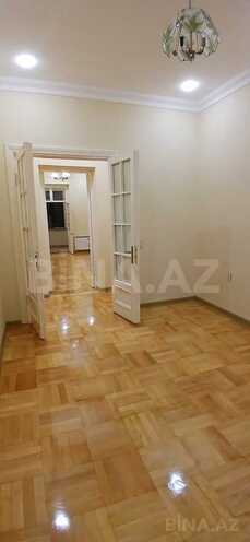Сдаётся 3-комн. вторичка 75 м², м. Элмляр Академиясы, photo 5 from 13