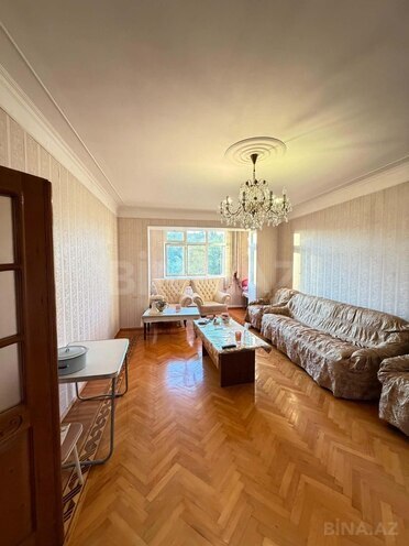 Продаётся 3-комн. вторичка 90 м², м. 8 ноября, photo 1 from 18