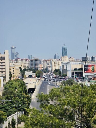 Satılır 2 otaqlı köhnə tikili 52 m², Gənclik m., photo 1 from 18