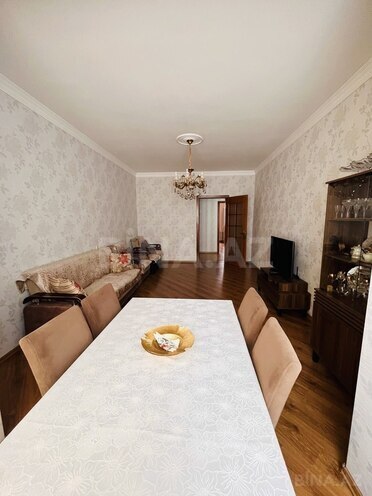 Продаётся 2-комн. вторичка 61 м², м. Элмляр Академиясы, photo 4 from 13