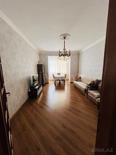 Продаётся 2-комн. вторичка 61 м², м. Элмляр Академиясы, photo 3 from 13