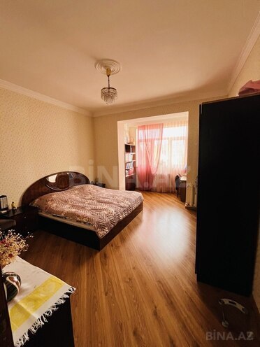 Продаётся 2-комн. вторичка 61 м², м. Элмляр Академиясы, photo 6 from 13