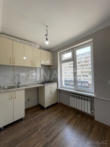 Продаётся 3-комн. вторичка 75 м², м. Иншаатчылар, photo 8 from 12