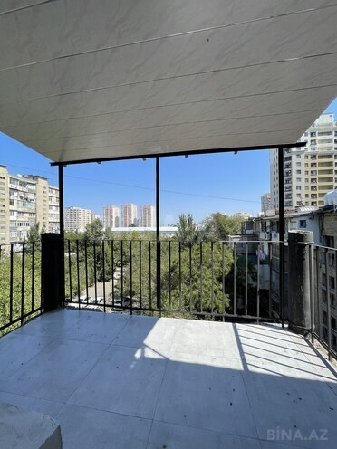 Продаётся 3-комн. вторичка 75 м², м. Иншаатчылар, photo 11 from 12