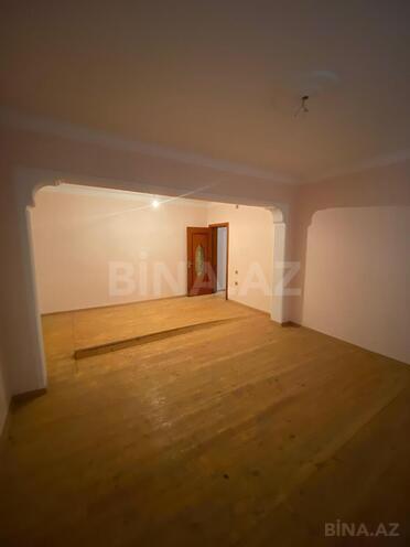 Satılır 8 otaqlı həyət evi/bağ evi 400 m², Qaraçuxur q., photo 13 from 29