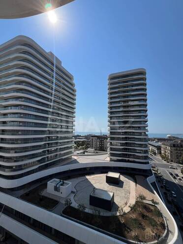 Satılır 3 otaqlı yeni tikili 175 m², Ağ şəhər q., photo 1 from 9
