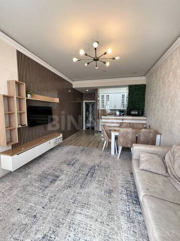 Сдается 2-комн. новостройка 70 м², м. Нефтчиляр, photo 4 from 10