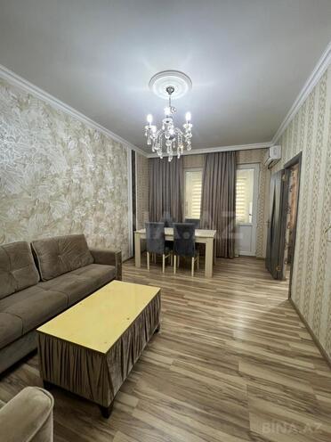 Satılır 2 otaqlı köhnə tikili 45 m², Memar Əcəmi m., photo 1 from 10