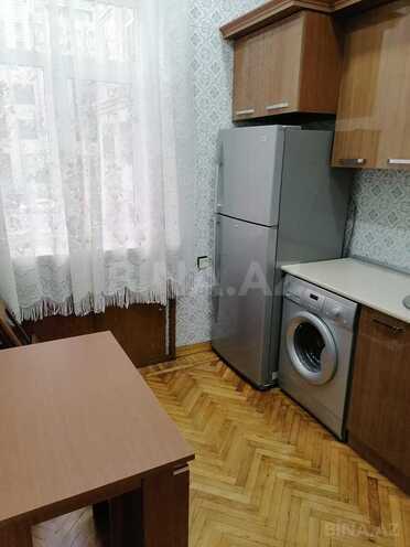 Сдаётся 3-комн. вторичка 80 м², м. Элмляр Академиясы, photo 8 from 12