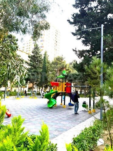 Продаётся 2-комн. вторичка 45 м², пос. Бакиханова, photo 1 from 14
