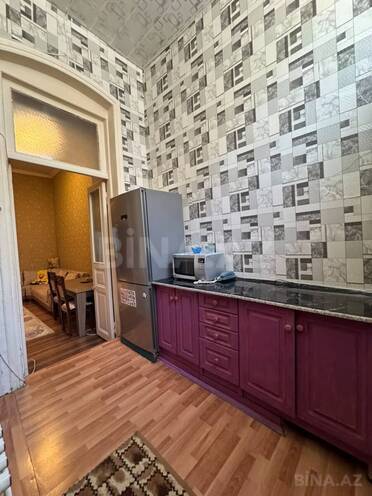 İcarəyə verilir 2 otaqlı köhnə tikili 65 m², 28 May m., photo 3 from 14