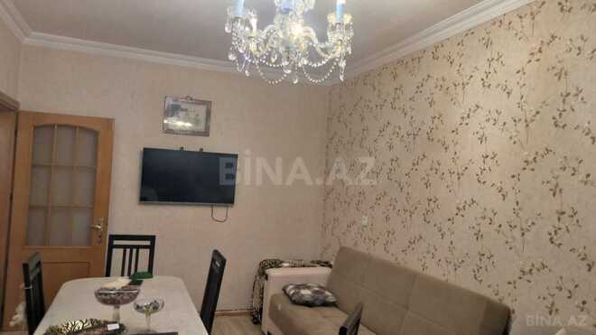 Satılır 2 otaqlı köhnə tikili 60 m², Yeni Günəşli q., photo 1 from 12