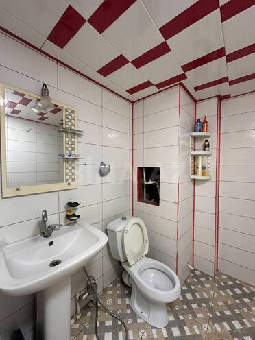 Satılır 4 otaqlı köhnə tikili 100 m², Xalqlar Dostluğu m., photo 14 from 21