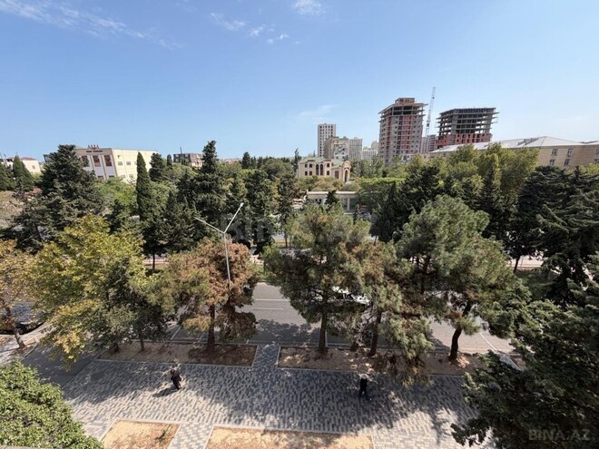 Satılır 3 otaqlı köhnə tikili 75 m², Bakıxanov q., photo 12 from 15
