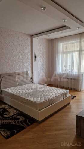 Сдаётся 3-комн. новостройка 130 м², м. 8 ноября, photo 6 from 14