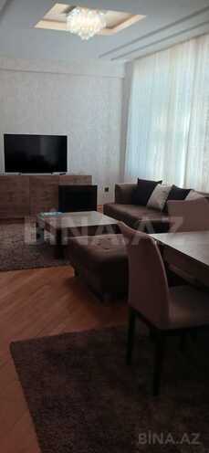 Сдаётся 3-комн. новостройка 130 м², м. 8 ноября, photo 1 from 14
