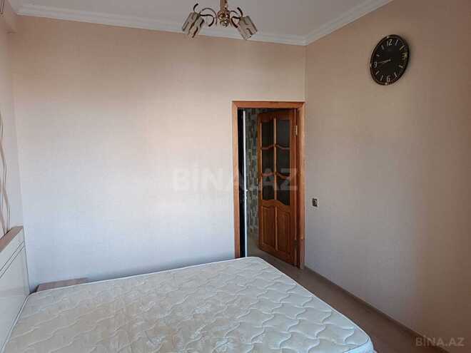 Продаётся 2-комн. вторичка 45 м², м. Ази Асланов, photo 12 from 18