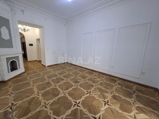 Satılır 4 otaqlı köhnə tikili 105 m², Sahil m., photo 4 from 16