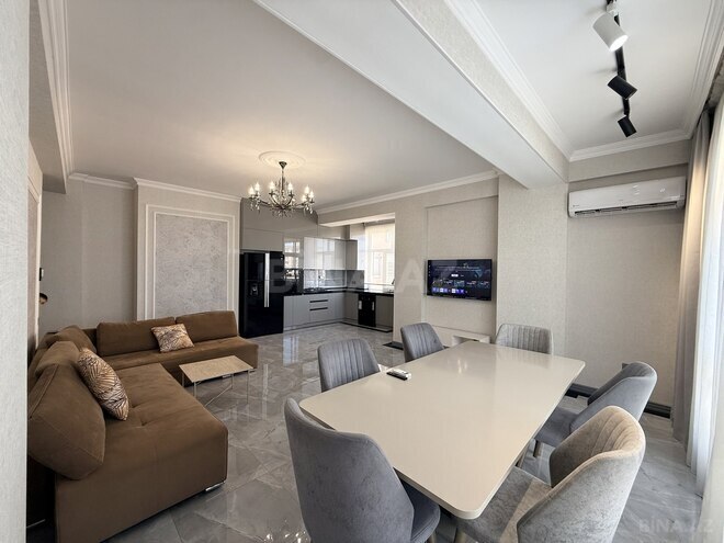 Сдаётся 3-комн. новостройка 110 м², м. Азадлыг проспекти, photo 1 from 16