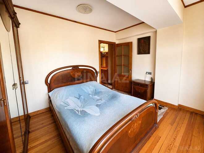 Satılır 3 otaqlı köhnə tikili 72 m², 28 May m., photo 16 from 28