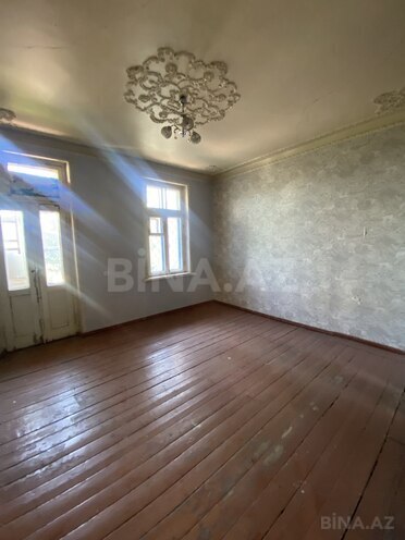 Продаётся 3-комн. вторичка 70 м², пос. Бакиханова, photo 1 from 13