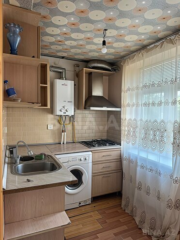 İcarəyə verilir 2 otaqlı köhnə tikili 65 m², Elmlər Akademiyası m., photo 1 from 8