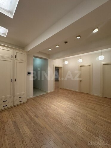 Продаётся 4-комн. новостройка 220 м², м. Иншаатчылар, photo 8 from 12