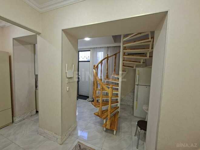 Продается 2-комн. вторичка 40 м², м. Низами, photo 3 from 7