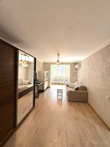 Satılır 2 otaqlı köhnə tikili 55 m², Elmlər Akademiyası m., photo 1 from 8