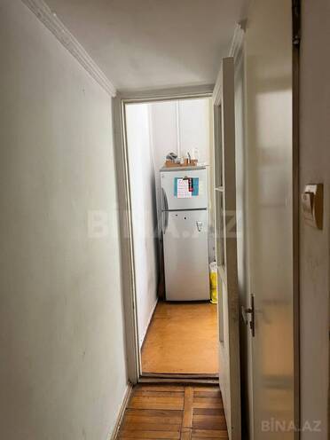 Продаётся 1-комн. вторичка 40 м², м. Низами, photo 3 from 6